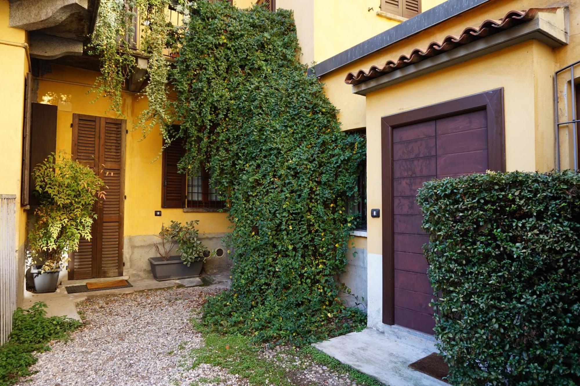 Studio Apartment Vicolo Lavandai, Milan